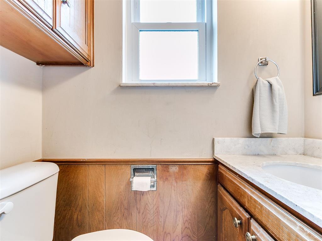 6525 N Saint Clair Avenue Property Photo 44