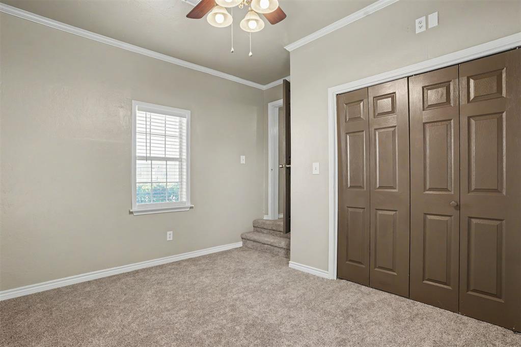 112 S Bryan Avenue Property Photo 20