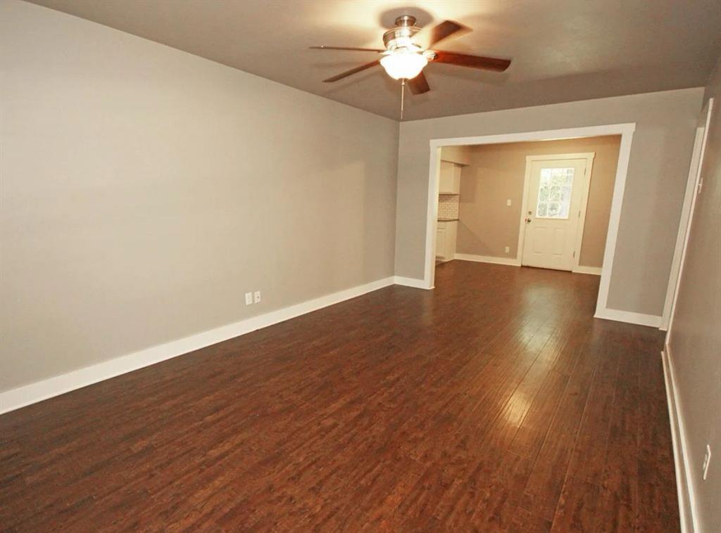 1205 W Brooks Street Property Photo 3