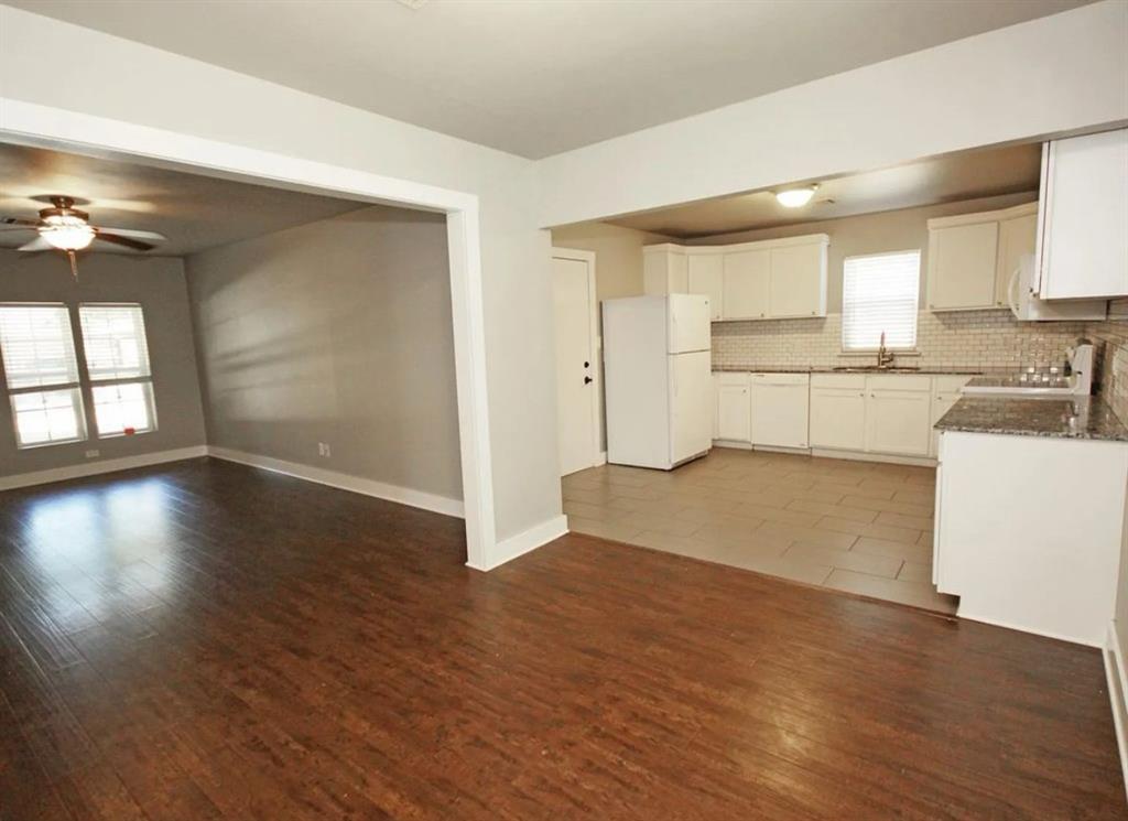 1205 W Brooks Street Property Photo 4