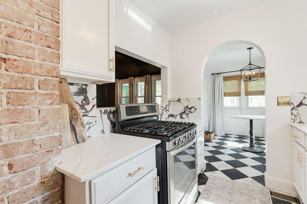 1108 W Wilshire Boulevard Property Photo 14