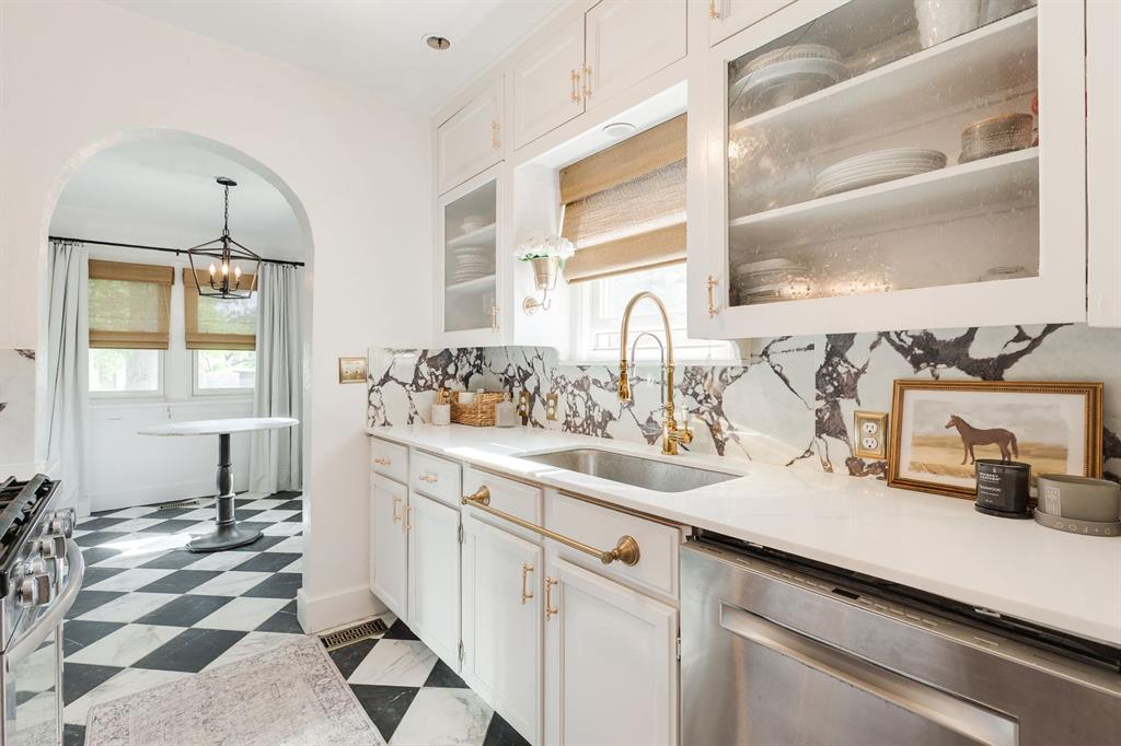 1108 W Wilshire Boulevard Property Photo 15