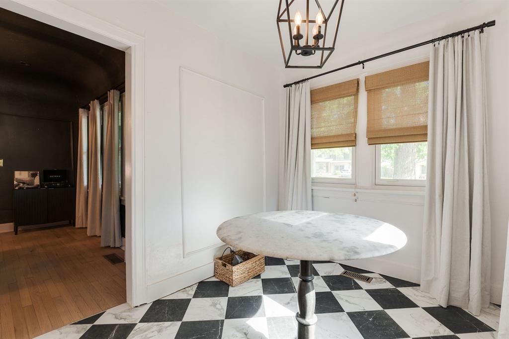 1108 W Wilshire Boulevard Property Photo 19