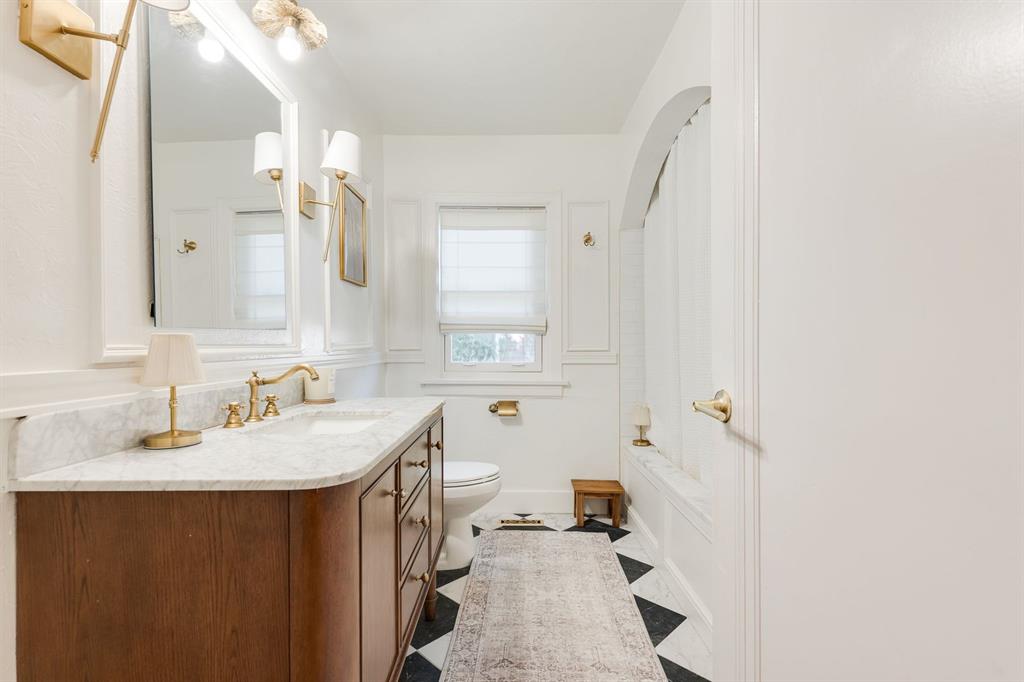 1108 W Wilshire Boulevard Property Photo 31