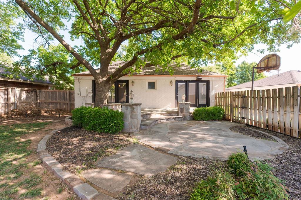1108 W Wilshire Boulevard Property Photo 38