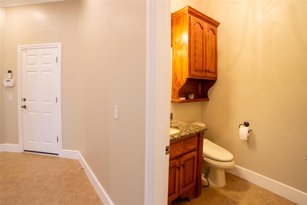1101 Wb Meyer Parkway Property Photo 24