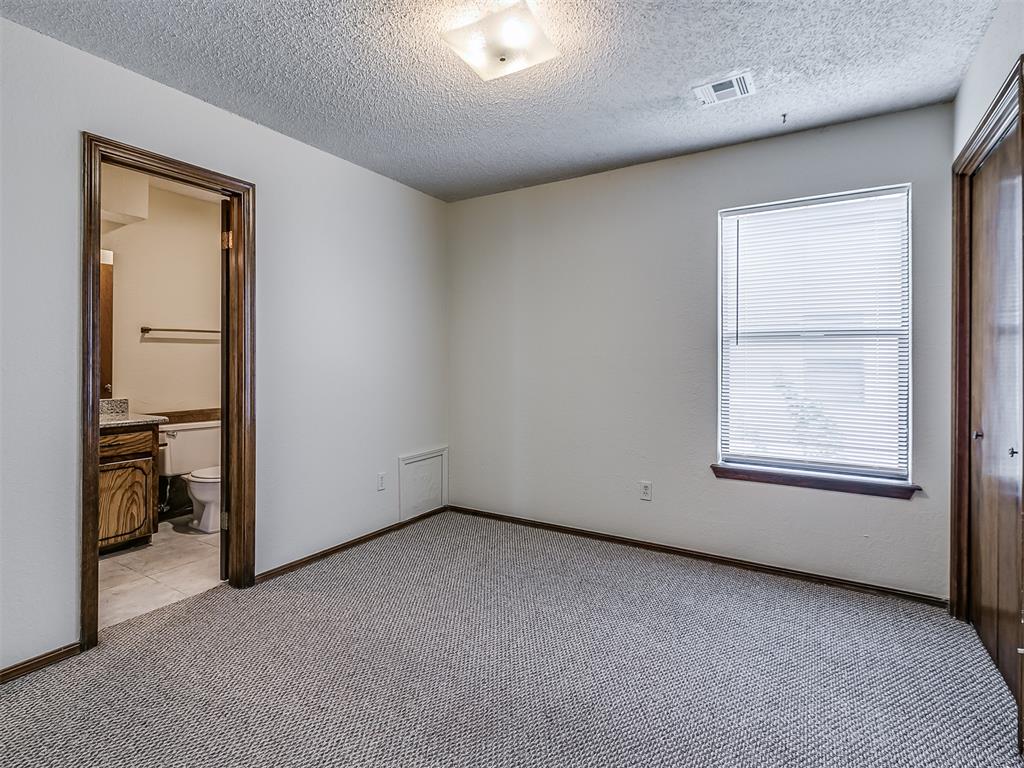 6101 Nw Gaelic Glen Drive Property Photo 14