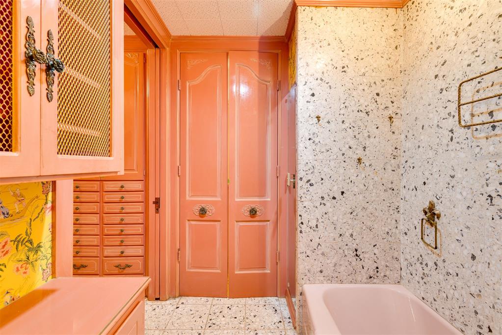 7104 Brentwood Road Property Photo 1