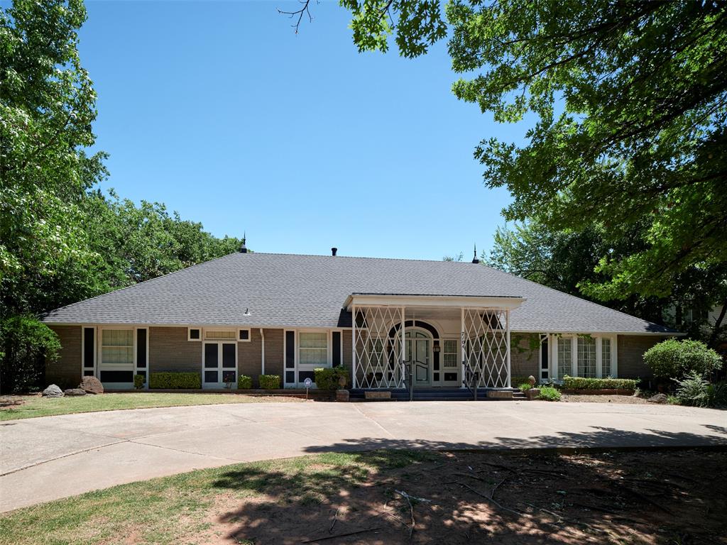 7104 Brentwood Road Property Photo 5
