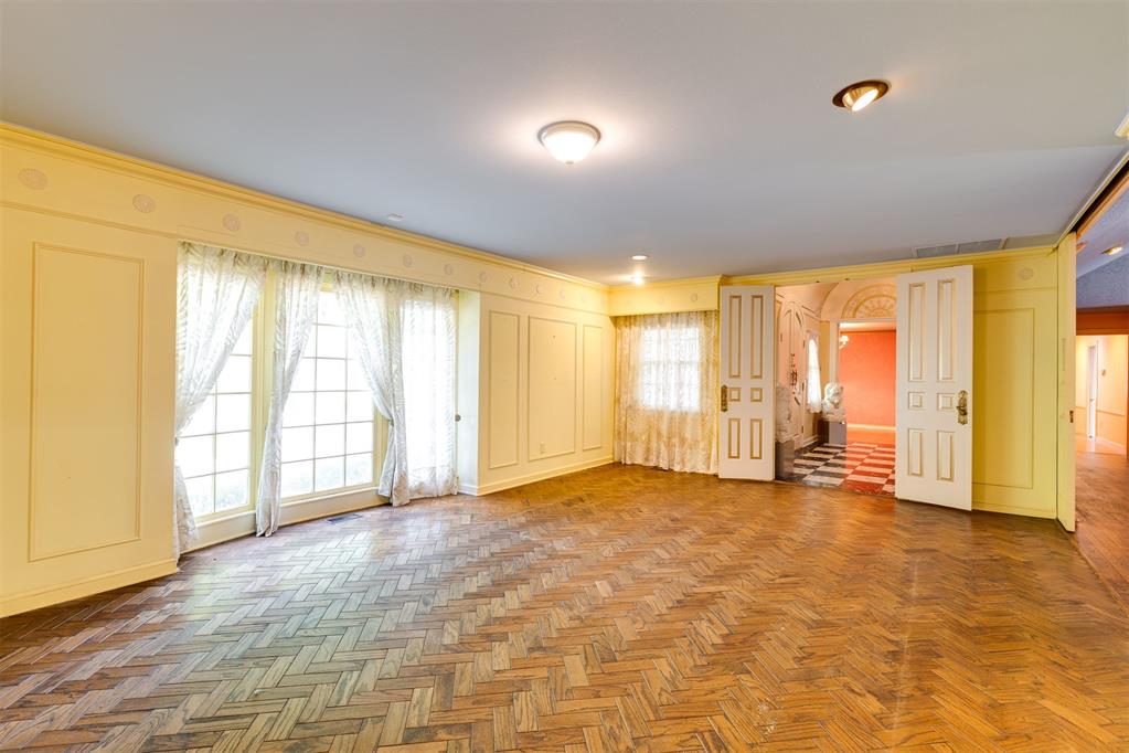 7104 Brentwood Road Property Photo 10
