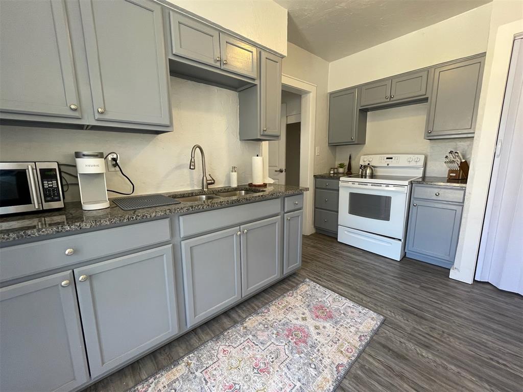 1131 Nw 47th Street Property Photo 6