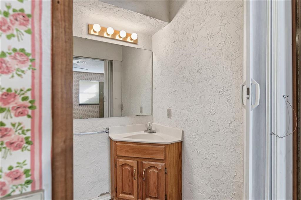 9509 N Georgia Avenue Property Photo 36
