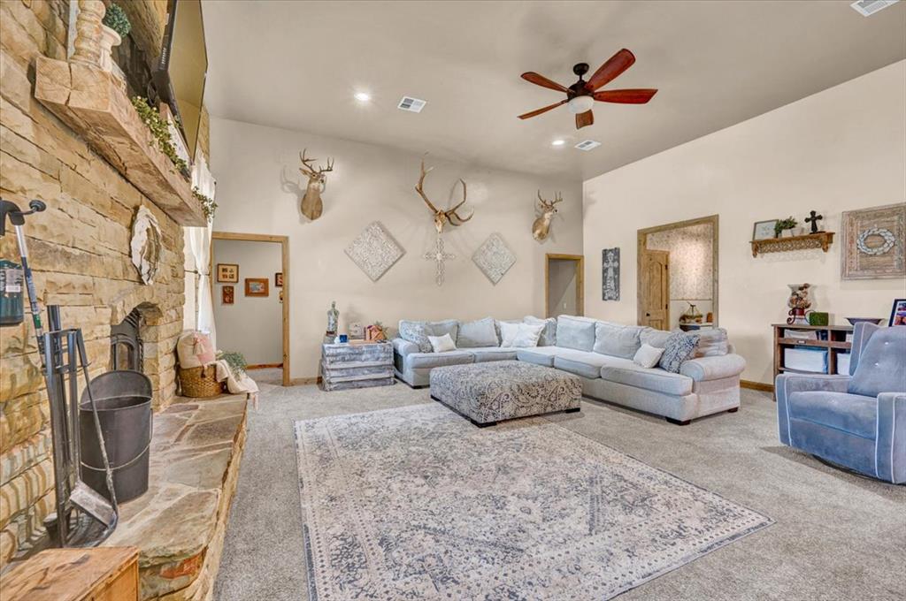920699 Deer Ridge Trail Property Photo 12