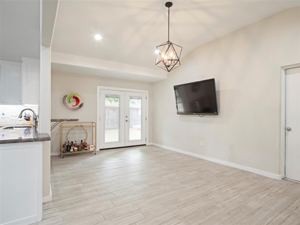 1101 Tedford Way Property Photo 34