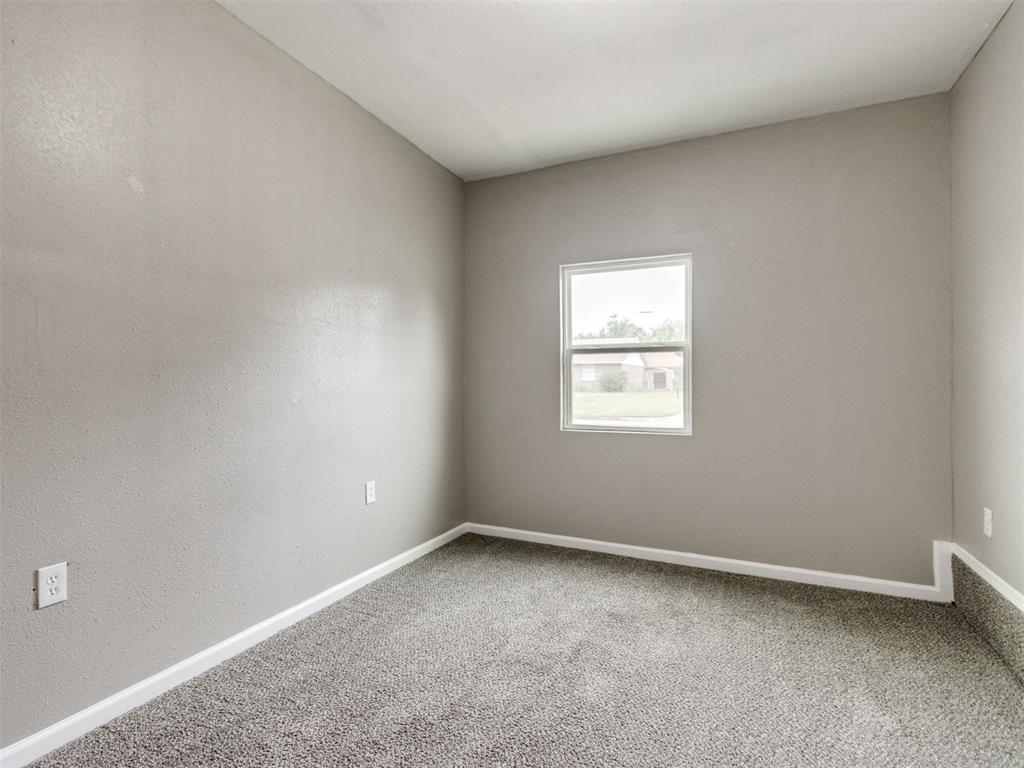 4825 S Fairmont Avenue Property Photo 33