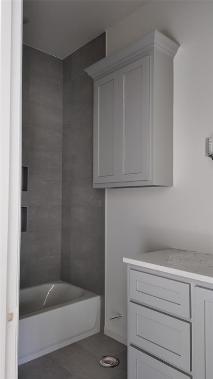 8124 Goldfinch Drive Property Photo 28