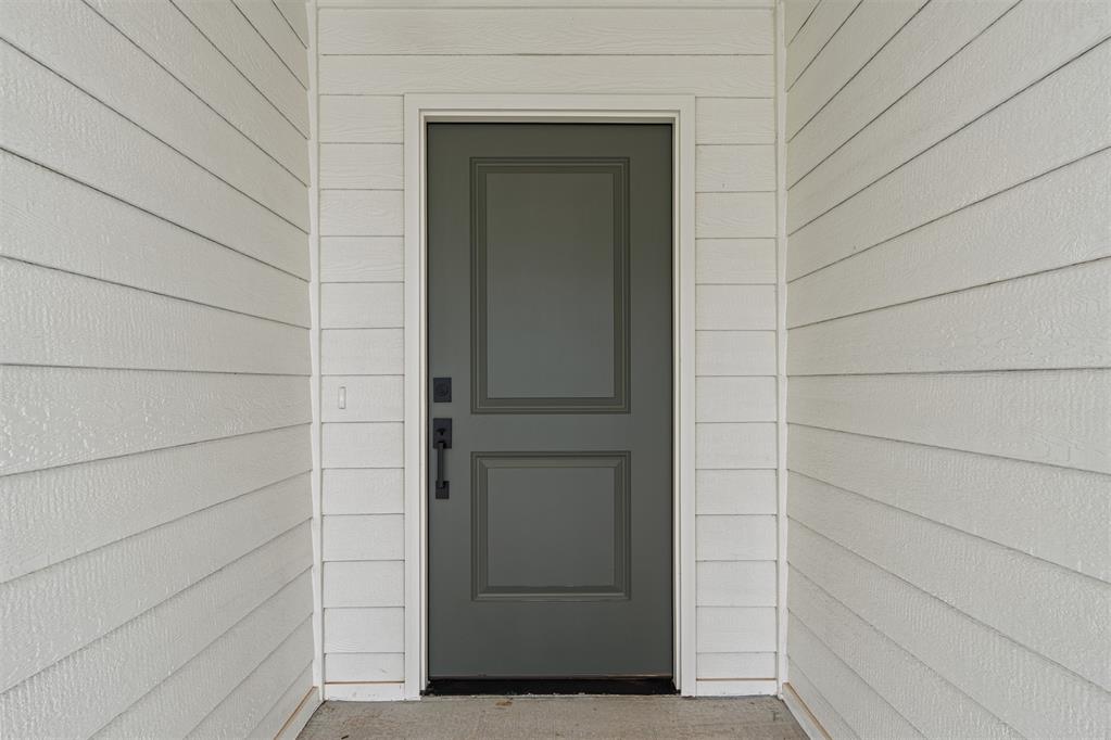 8741 Spruce Street Property Photo 3