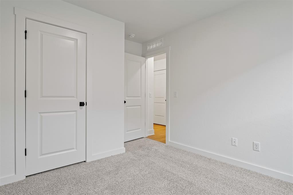 8741 Spruce Street Property Photo 16