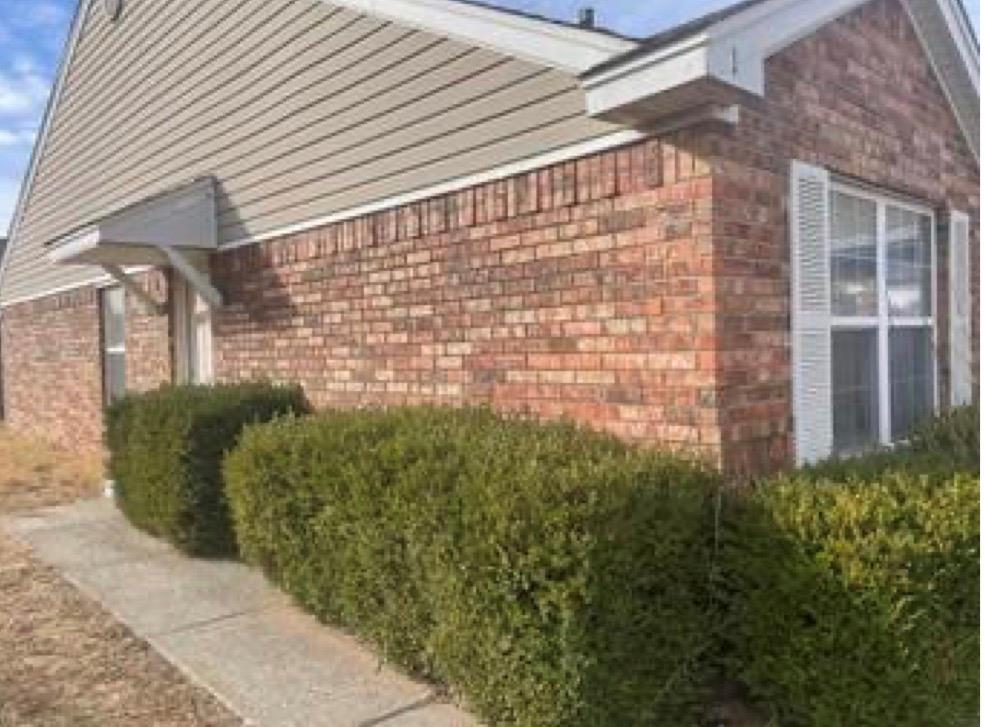 1108 Brandywine 1 & 2 Property Photo 2