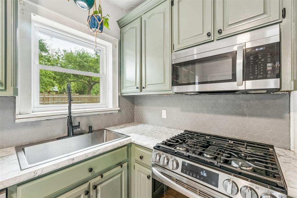 702 S Williams Avenue Property Photo 9
