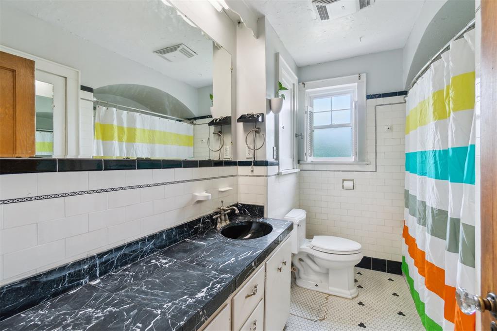 702 S Williams Avenue Property Photo 28
