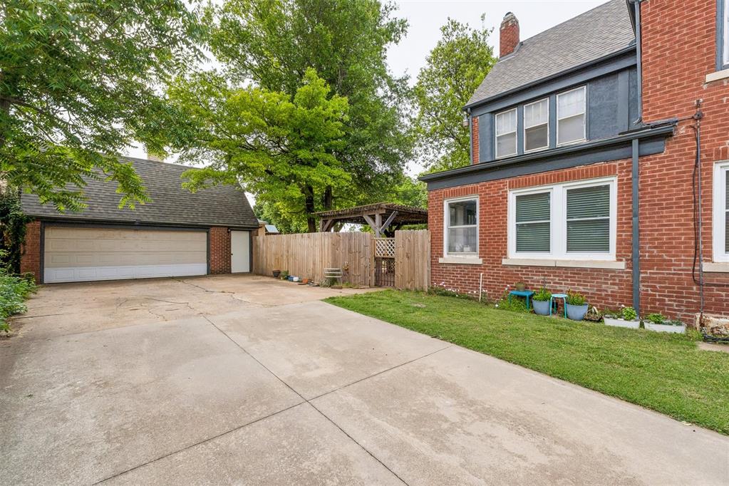 702 S Williams Avenue Property Photo 45