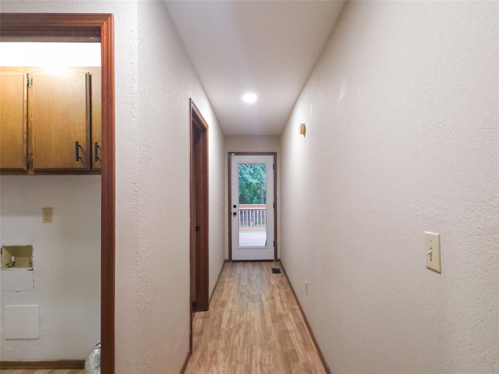 9404 Red Oak Lane Property Photo 31