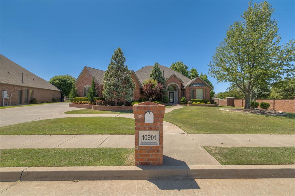 10901 Winelake Drive Property Photo 1