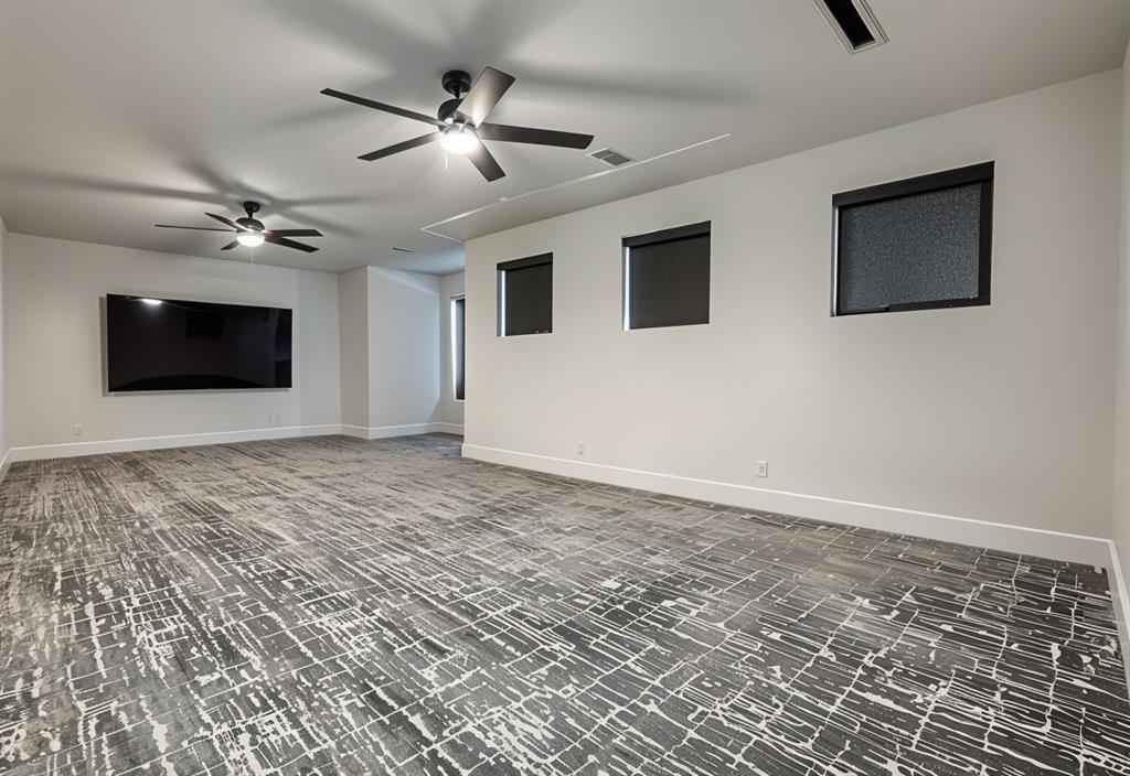 15613 Woodleaf Lane Property Photo 39