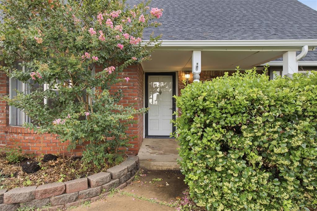 9512 S Blackwelder Avenue Property Photo 8