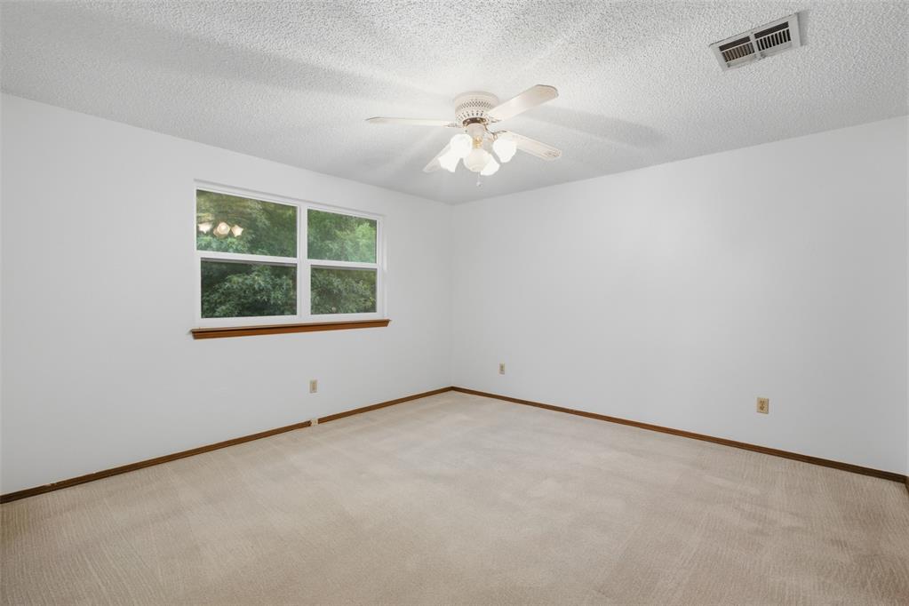 9512 S Blackwelder Avenue Property Photo 28