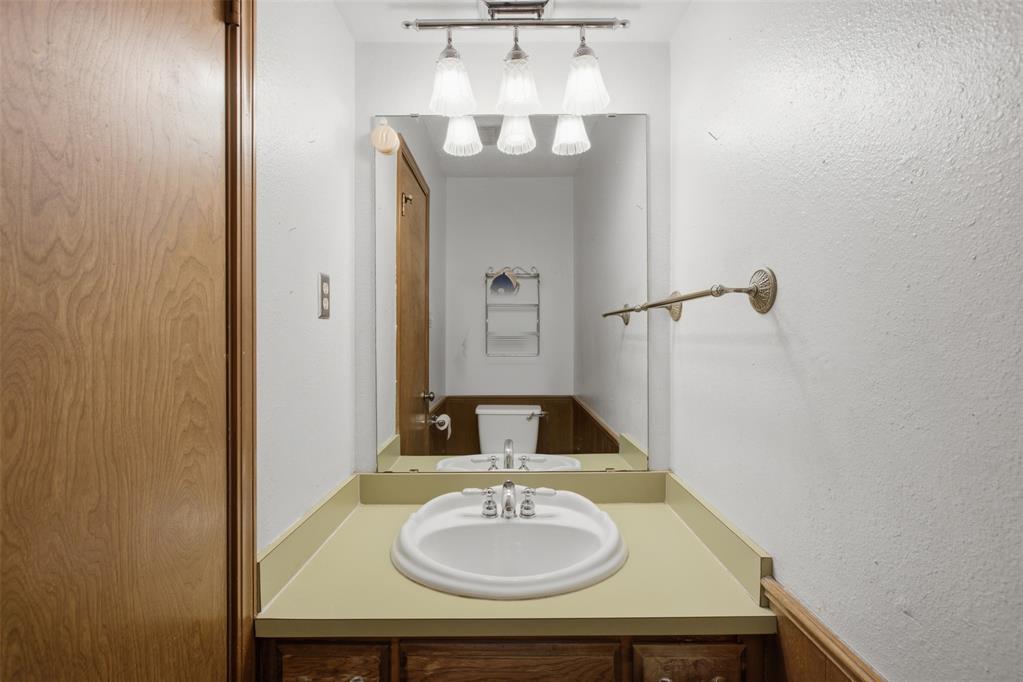 9512 S Blackwelder Avenue Property Photo 34