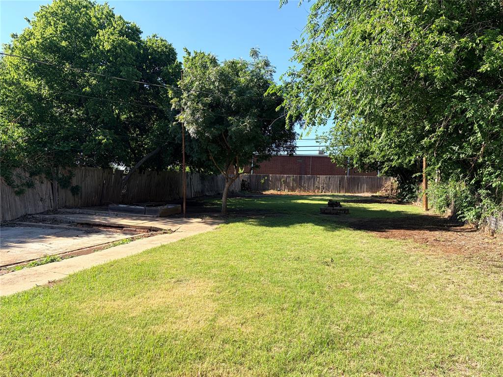 1925 Nw 38th Street Property Photo 28