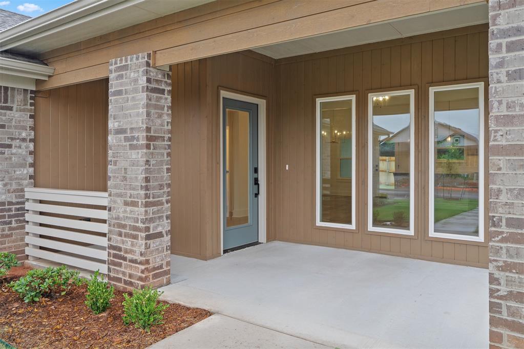 8809 Spruce Street Property Photo 3