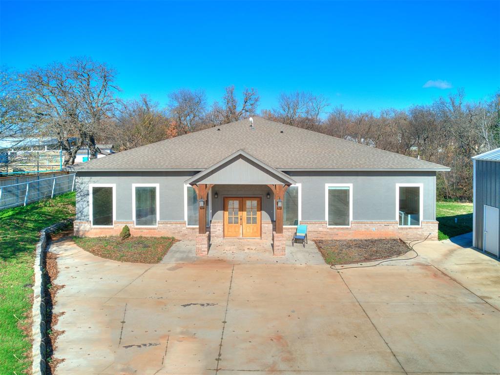 3875 E Waterloo Road Property Photo 1