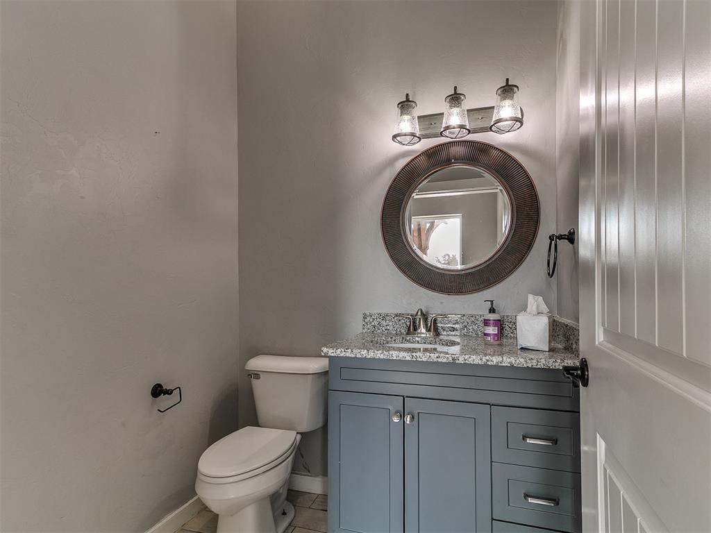 3875 E Waterloo Road Property Photo 12