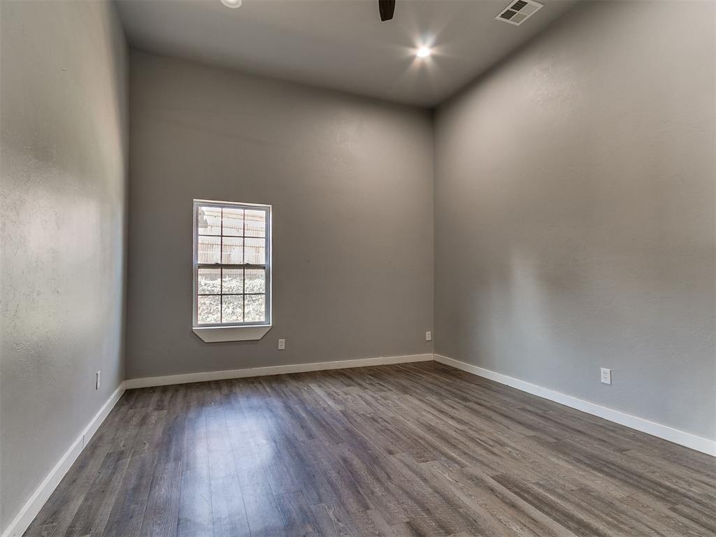 3875 E Waterloo Road Property Photo 16