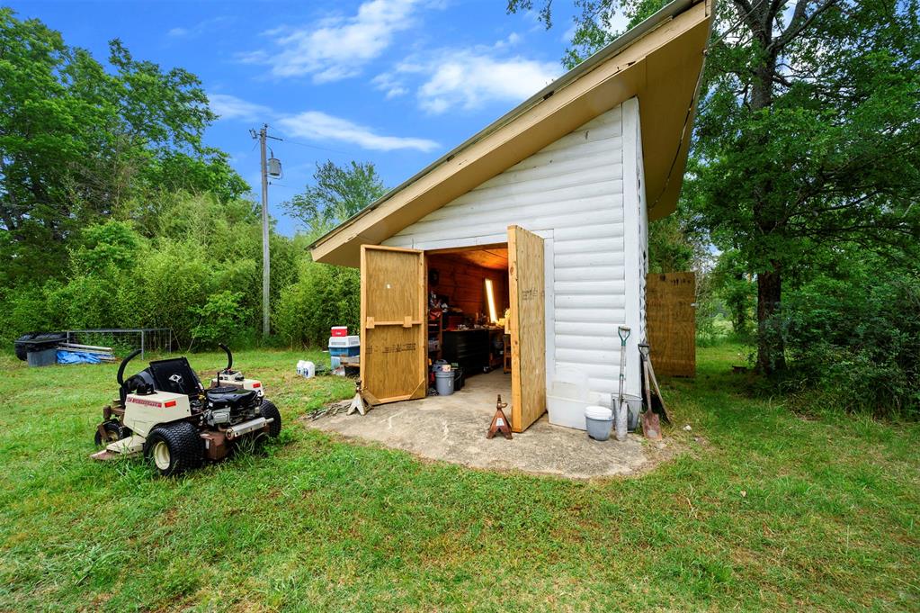 1037 River Bluff Road Property Photo 8