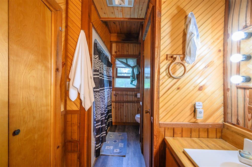 1037 River Bluff Road Property Photo 14