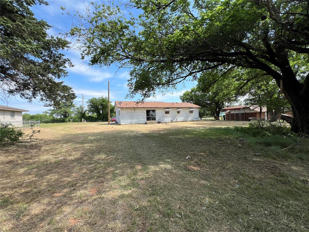 19117 Park Road Property Photo 6