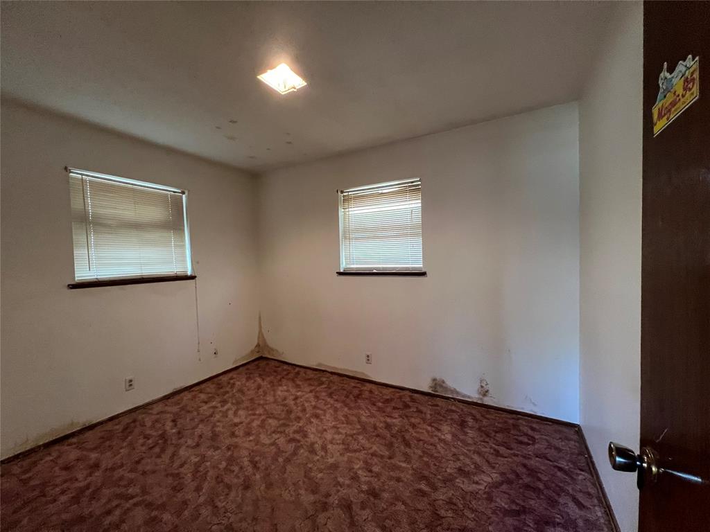 19117 Park Road Property Photo 26