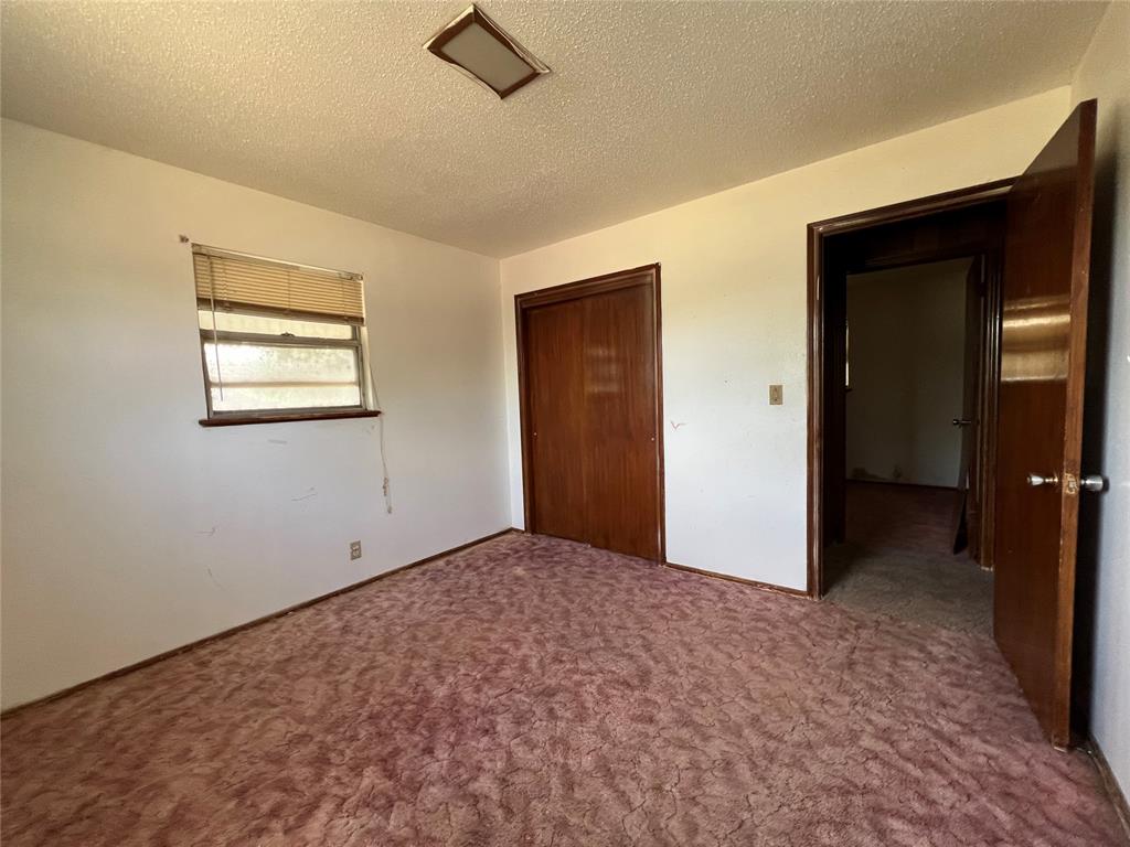 19117 Park Road Property Photo 29