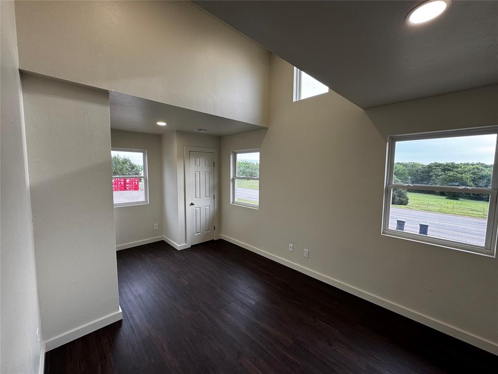 8121 N Eastern Avenue Property Photo 13