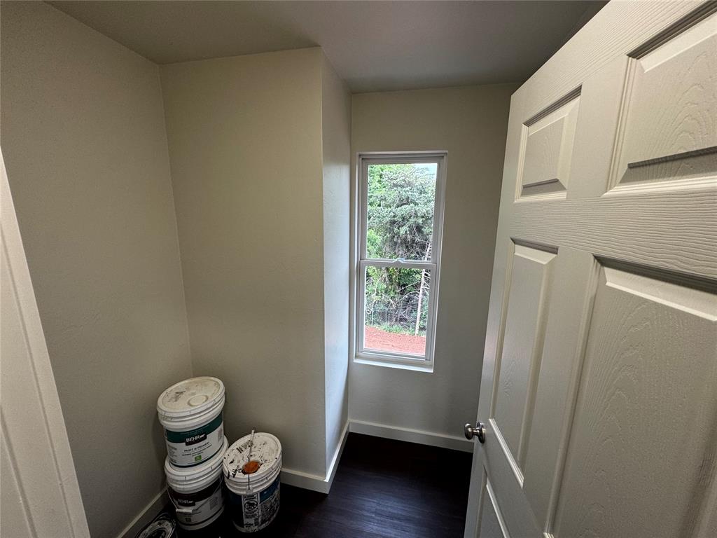 8121 N Eastern Avenue Property Photo 15