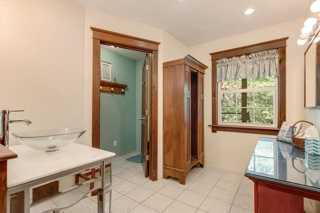 436595 State Highway 144 Property Photo 40