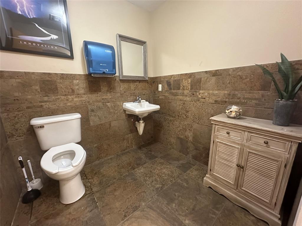 16557 Ne 23rd Street Property Photo 10