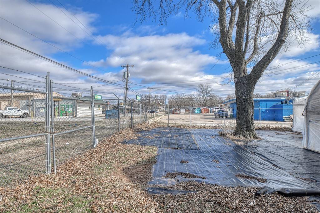 521 W Eel River Street Property Photo 21