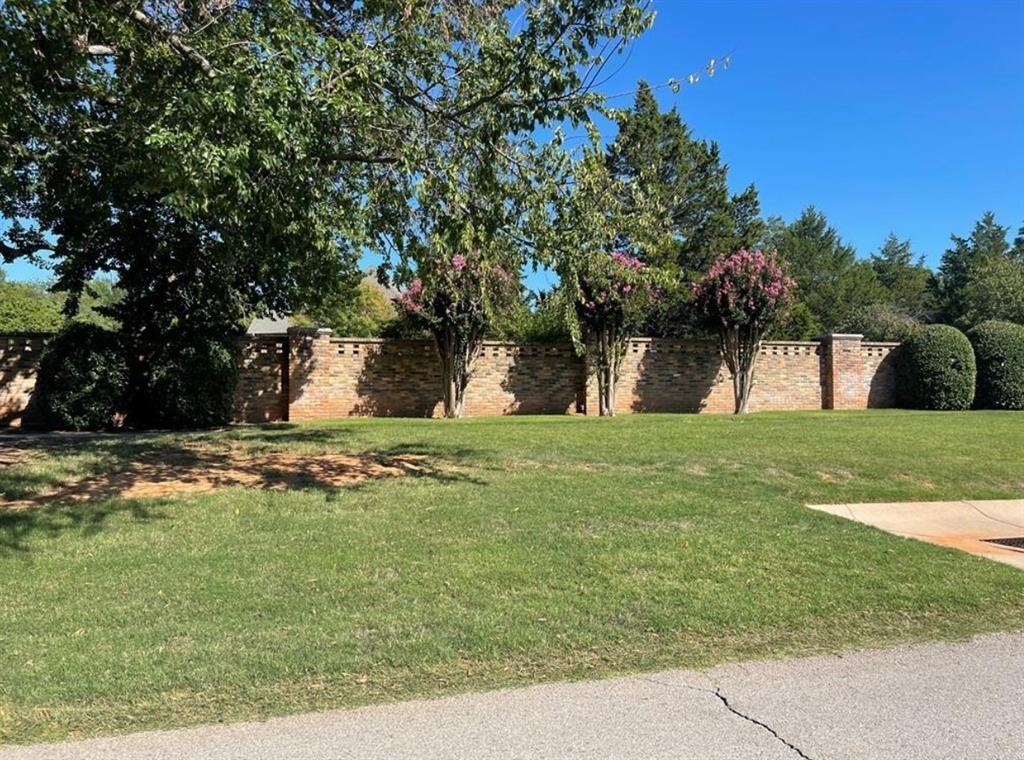 Eagles Nest Property Photo 10