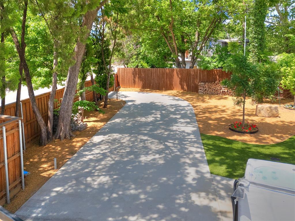 501 E Brooks Street Property Photo 45
