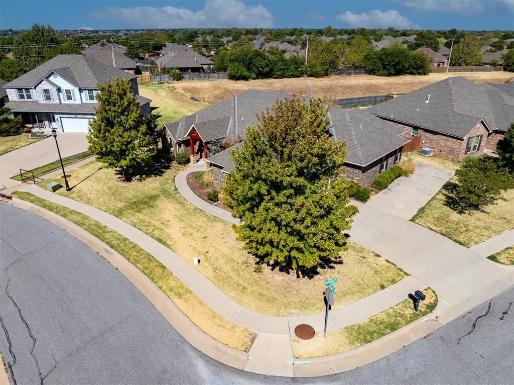 2817 Marigold Lane Property Photo 2